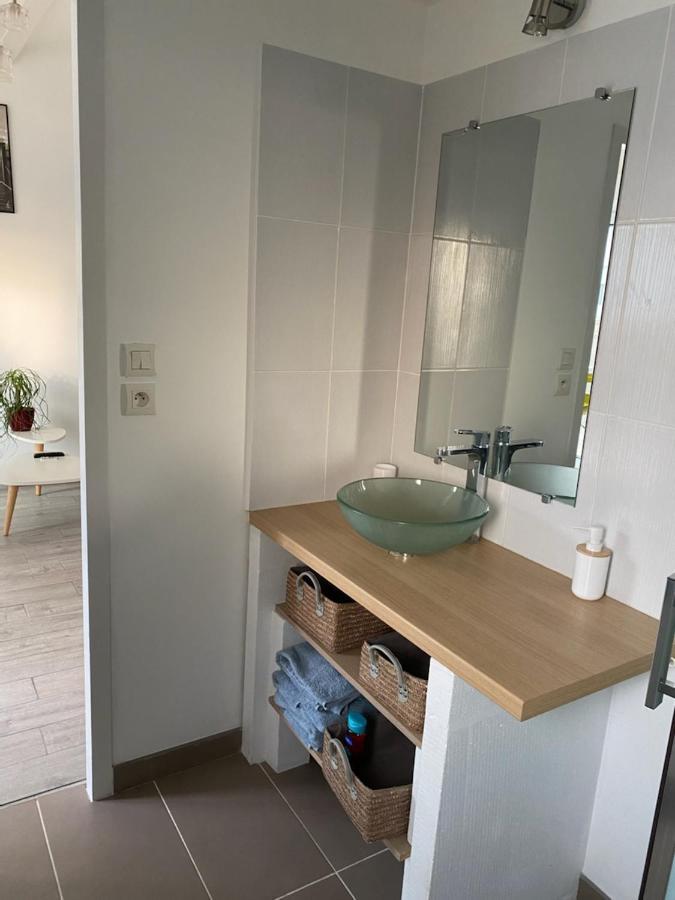 Appartamento Chaleureux T2 30 M2 Et Sa Terrasse Bois 18 M2 La Rochelle  Esterno foto