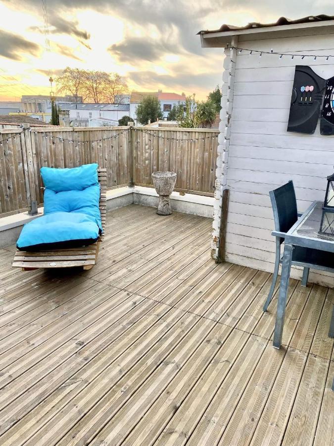 Appartamento Chaleureux T2 30 M2 Et Sa Terrasse Bois 18 M2 La Rochelle  Esterno foto